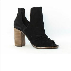 Lash ankle boot